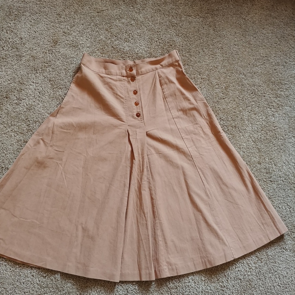 Below the knee skirt